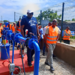 une marche avec le ministre de l'eau du gabon